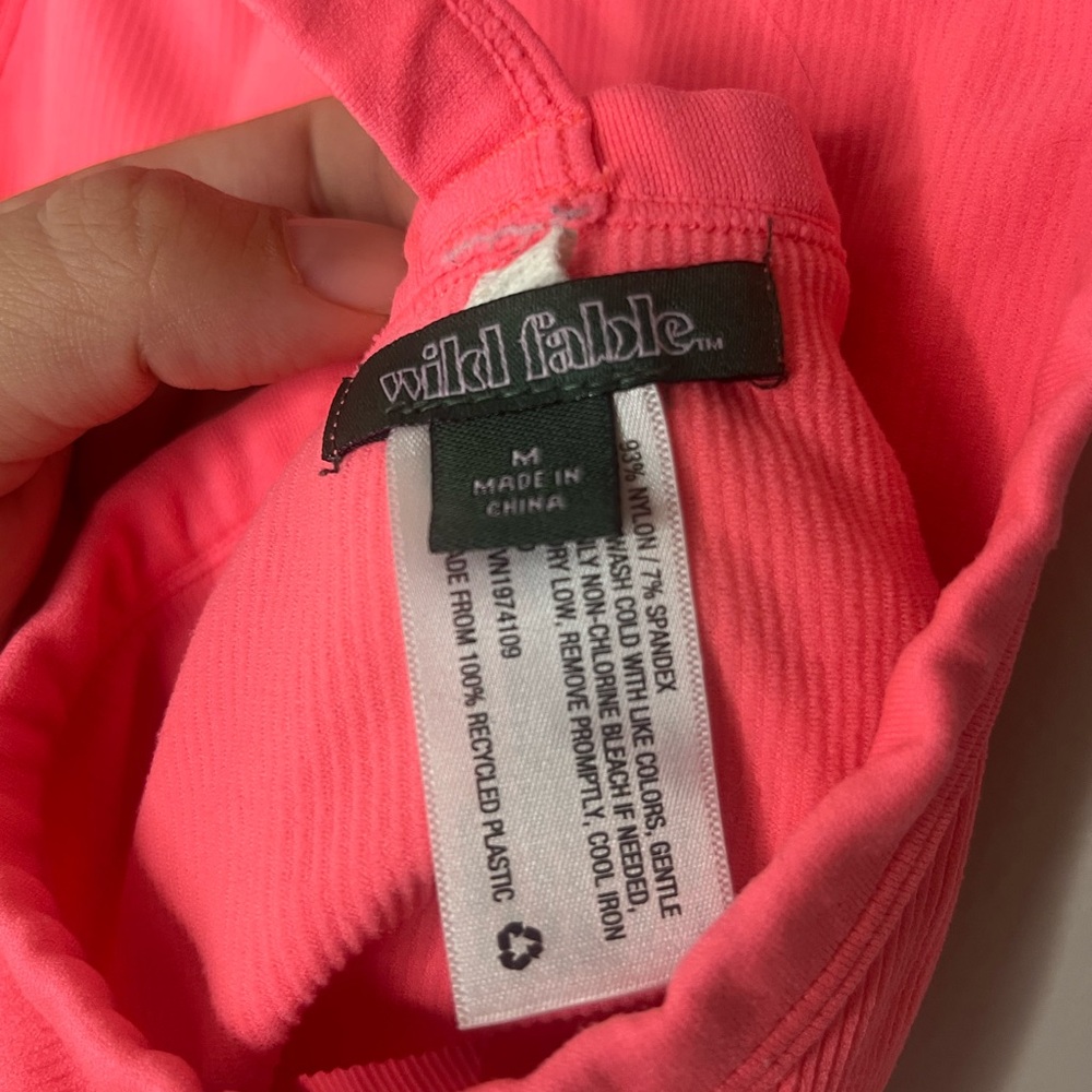 Crop Tank Top Beautiful Color Medium Wild Fable. Razor Back - Picture 3 of 4